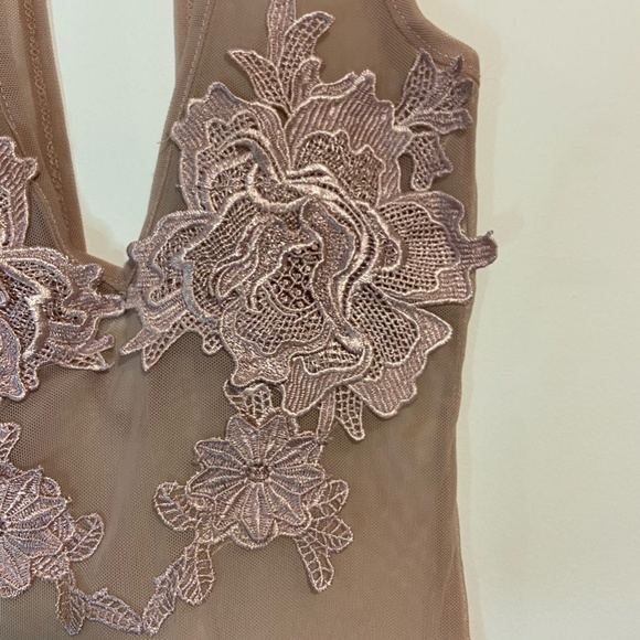 Pink Lace Floral Bodysuit - Picture 3 of 8
